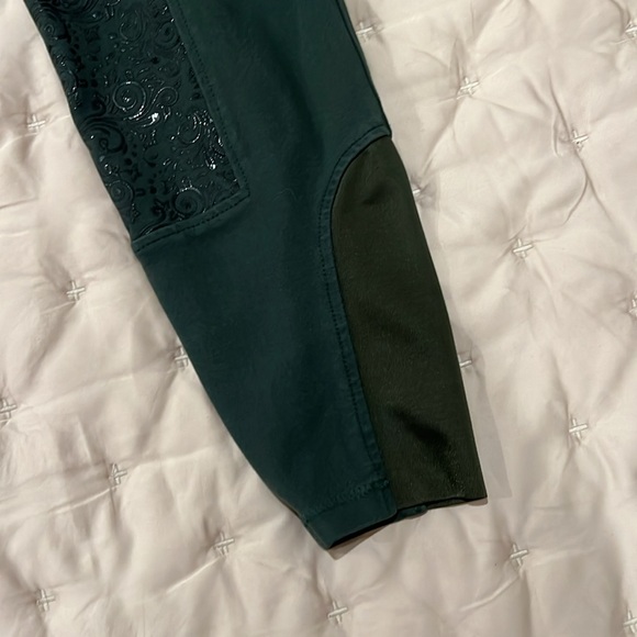 Piper Full Seat Breeches by Smart Pak 32R - Picture 6 of 8